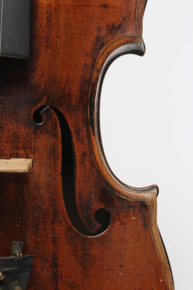A VIOLIN Image