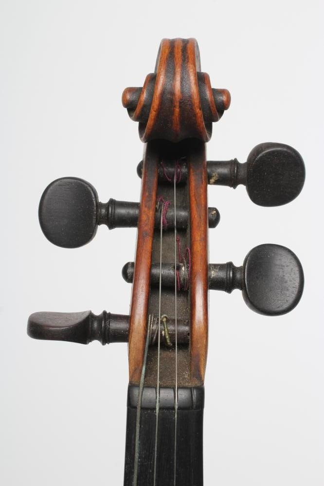 A VIOLIN Image