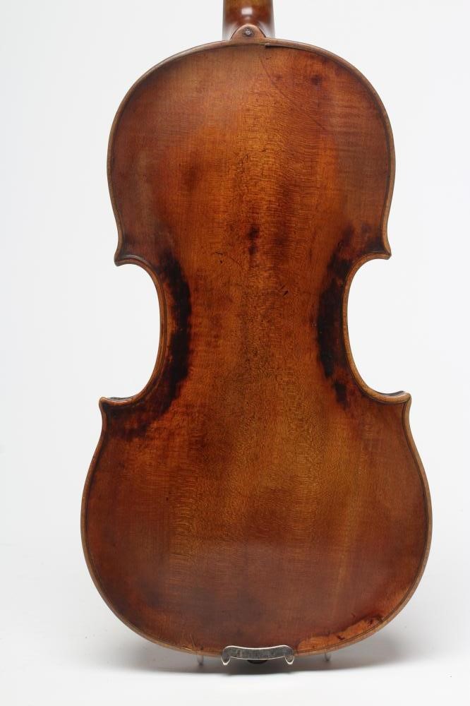 A VIOLIN Image