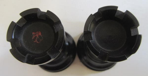 A VICTORIAN JAQUES BOXWOOD AND EBONY STAUNTON CHESS SET Image