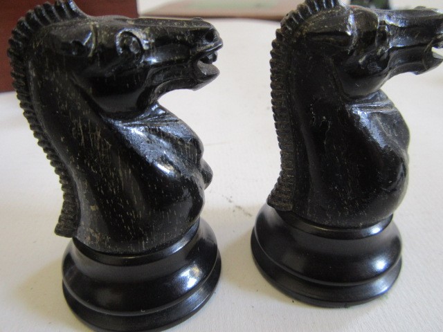 A VICTORIAN JAQUES BOXWOOD AND EBONY STAUNTON CHESS SET Image