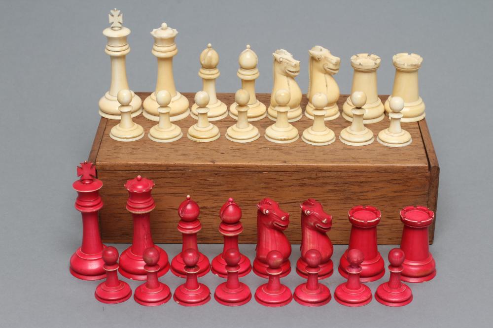 A CANTONESE IVORY CHESS SET Image
