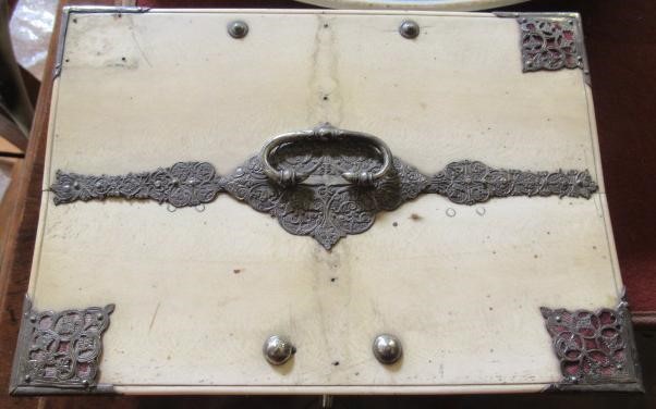 AN IVORY OBLONG BOX Image