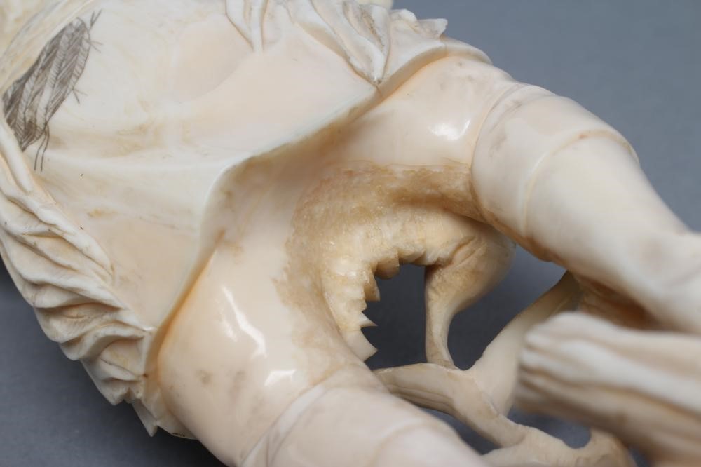 A JAPANESE MARINE IVORY FIGURE Image