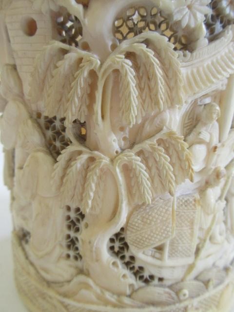 A PAIR OF CHINESE IVORY VASES of cylindrical form Image