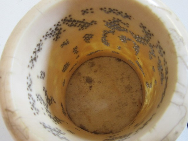 A PAIR OF CHINESE IVORY VASES of cylindrical form Image