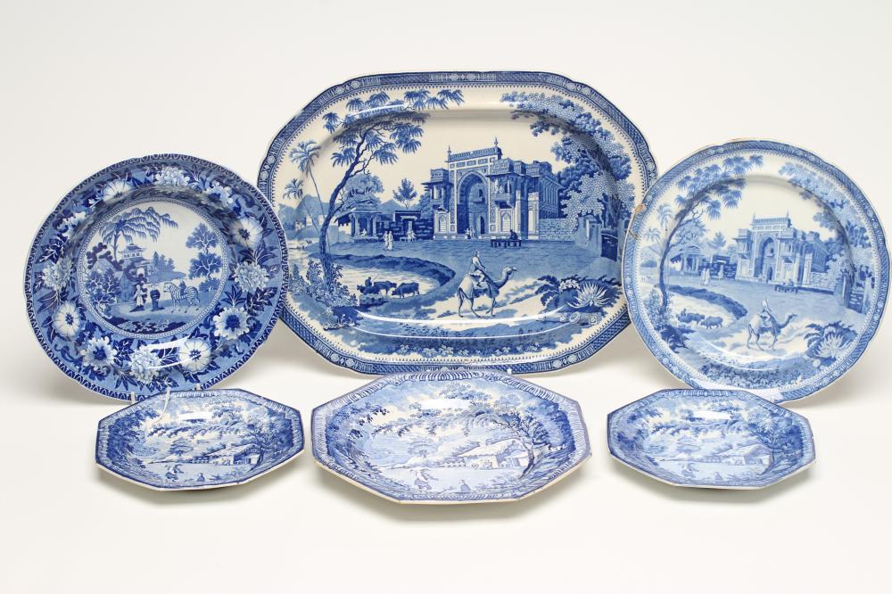 A PAIR OF BRAMELD PEARLWARE "RETURNING WOODMAN" PATTERN BLUE AND WHITE TEA PLATES Image