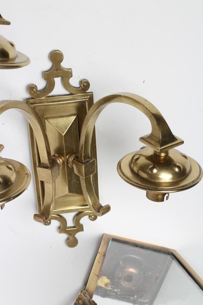 A BRASS AND GLASS LANTERN LIGHT Image