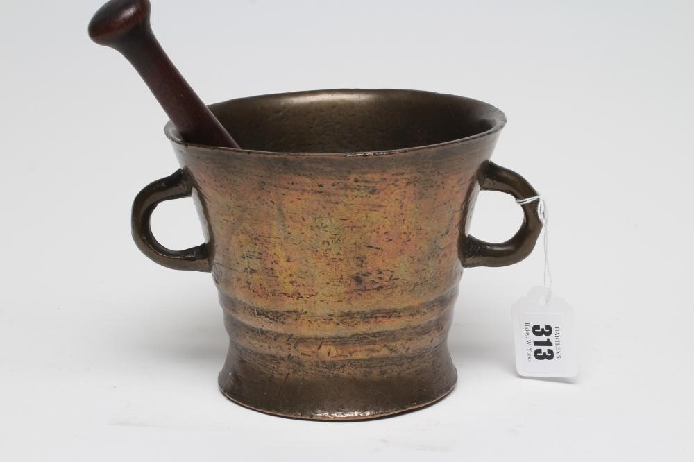 A BRONZE MORTAR Image