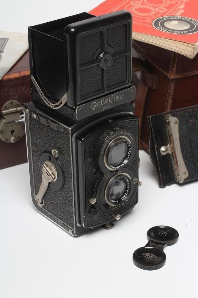 A franke & heidecke-braunschweig rolleiflex compur camera | Hartleys ...