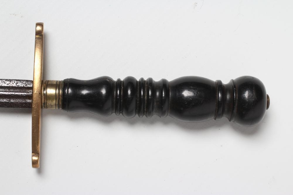 A GEORGIAN NAVAL DIRK with 12" twin fullered and tapering blade Image