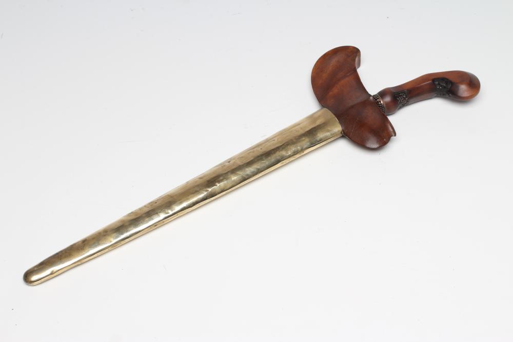 A MALAY KRIS with 14 1/2" laminated blade Image