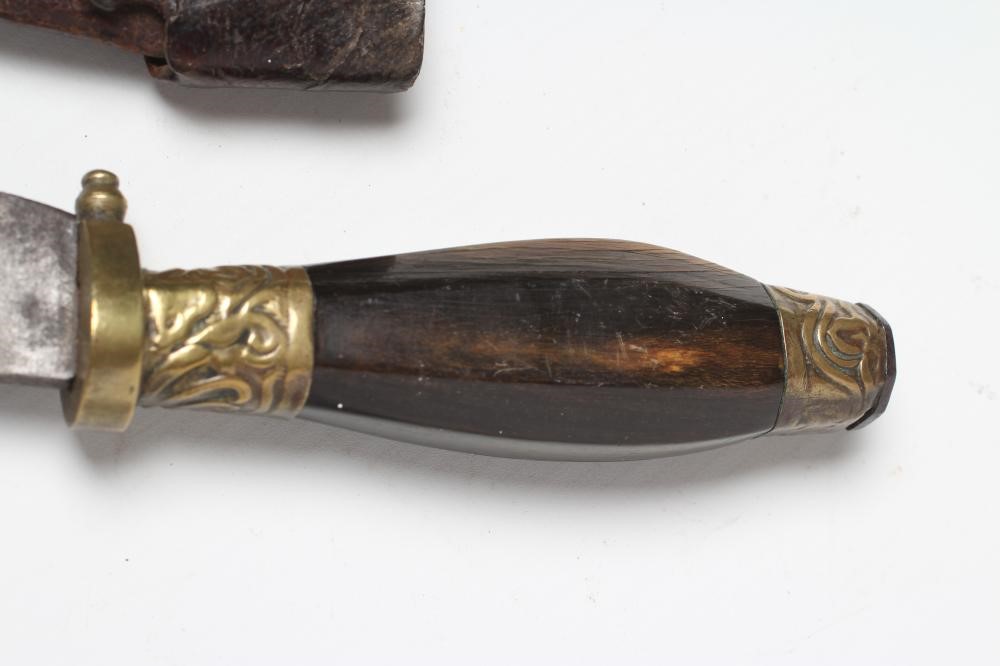 A CHINESE SMALL SWORD with 16 1/2" curved blade Image