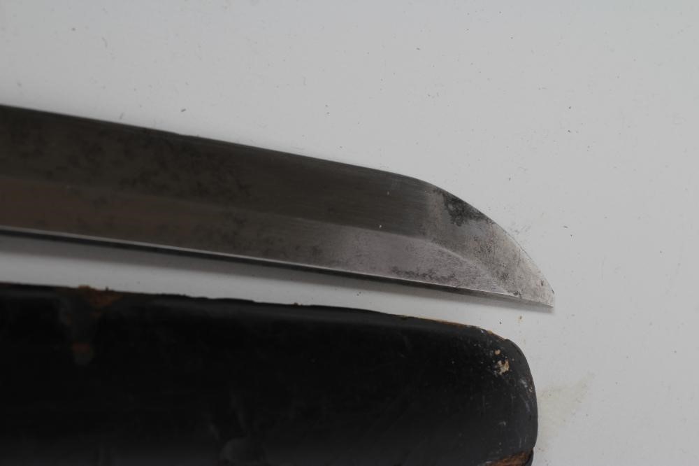 A JAPANESE WAKAZASHI with 16 5/8" curved blade Image