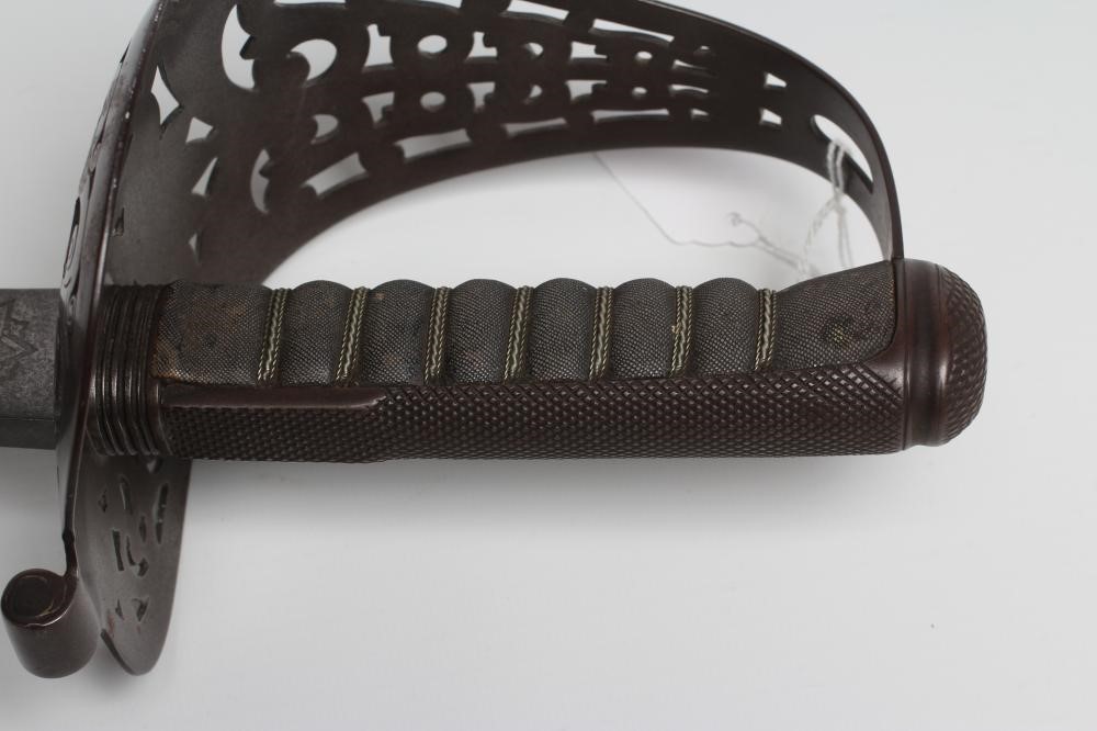 AN 1821 PATTERN HEAVY CAVALRY OFFICER'S SWORD Image