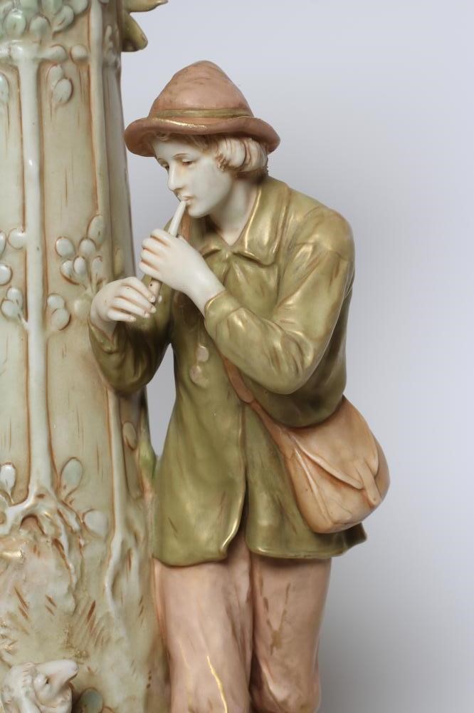 A LARGE ROYAL DUX FIGURAL VASE Image