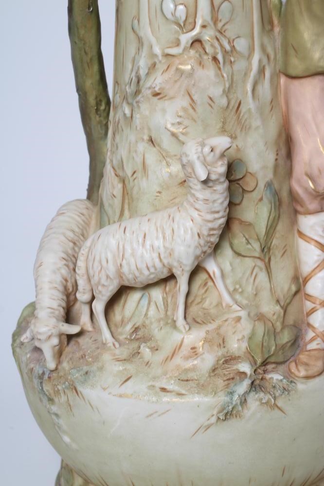 A LARGE ROYAL DUX FIGURAL VASE Image