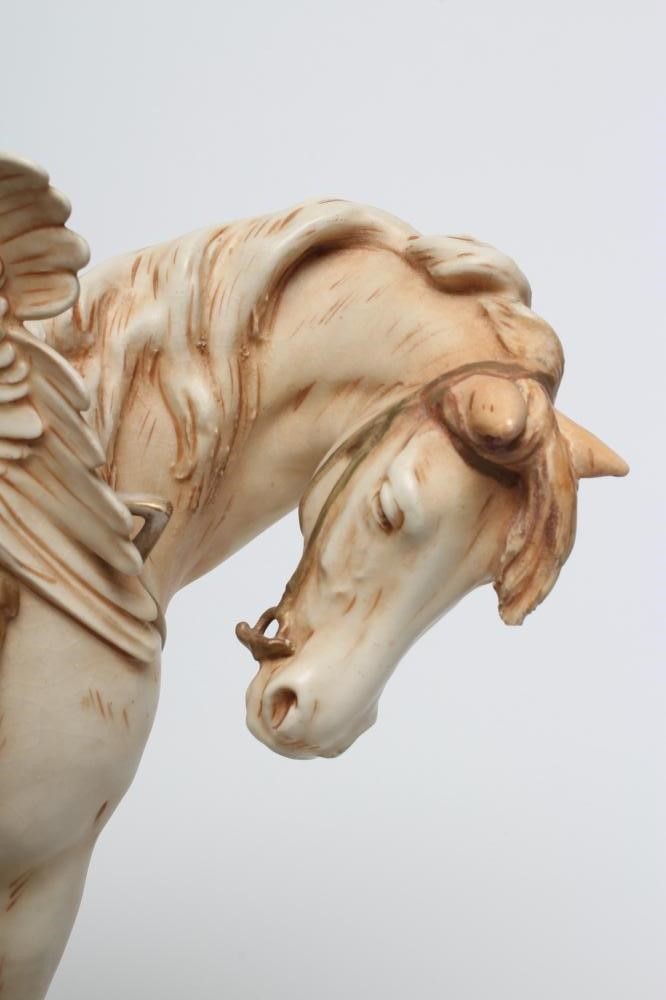 A ROYAL DUX FIGURE GROUP Image