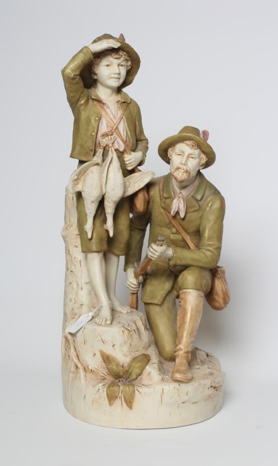 A ROYAL DUX FIGURE GROUP Image