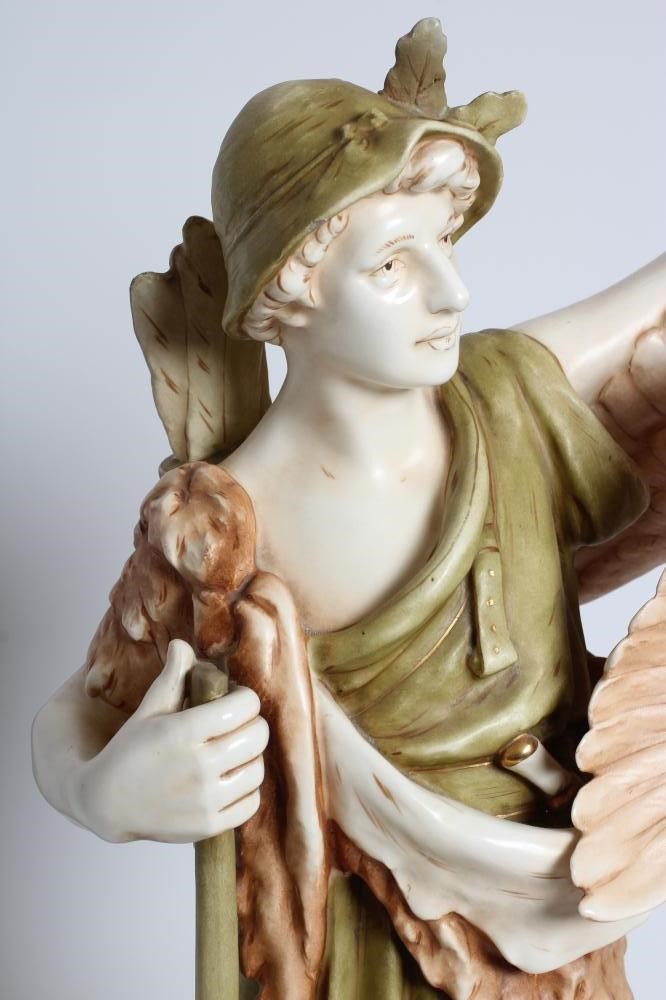 A LARGE ROYAL DUX HUNTER Image