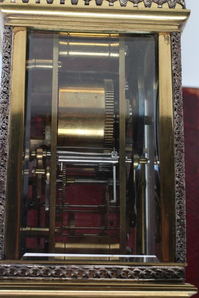 A LACQUERED BRASS CARRIAGE CLOCK Image