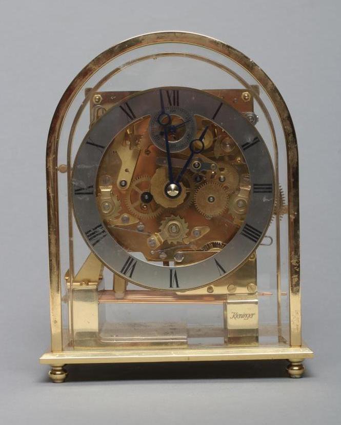 A KIENINGER MANTEL CLOCK Image