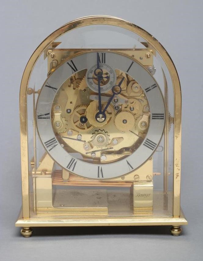 A KIENINGER MANTEL CLOCK Image