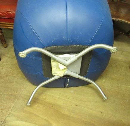 A ROLF BENZ BLUE LEATHER SWIVEL ARMCHAIR Image