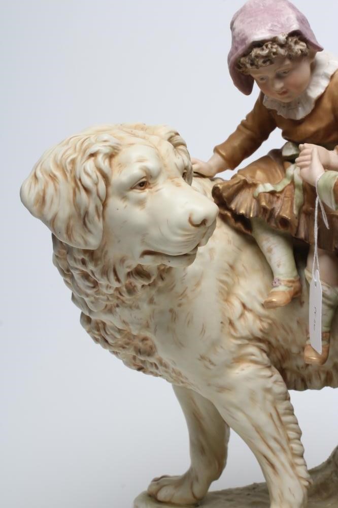 A ROYAL DUX FIGURE GROUP Image