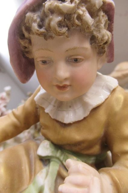 A ROYAL DUX FIGURE GROUP Image