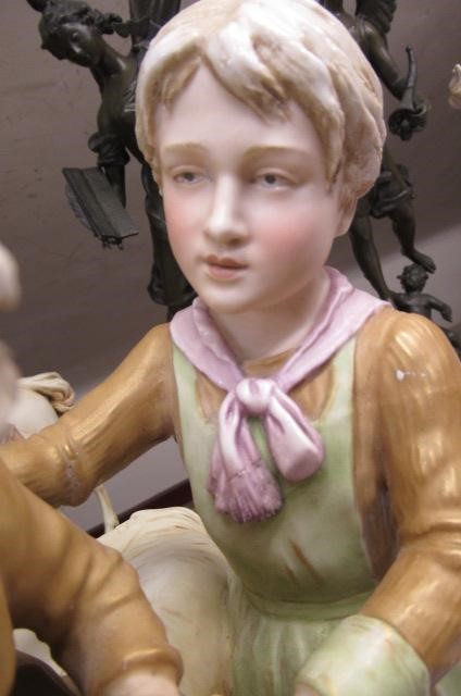 A ROYAL DUX FIGURE GROUP Image