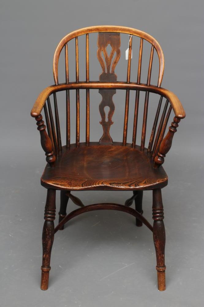 AN ASH AND ELM WINDSOR ARMCHAIR Image