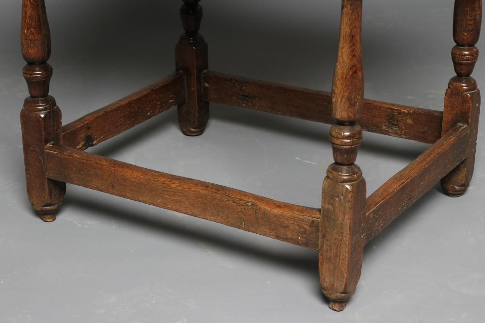 A SMALL JOINED OAK SIDE TABLE Image