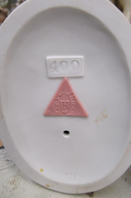 A RARE PAIR OF ROYAL DUX YOUNG ARAB STREET VENDORS Image