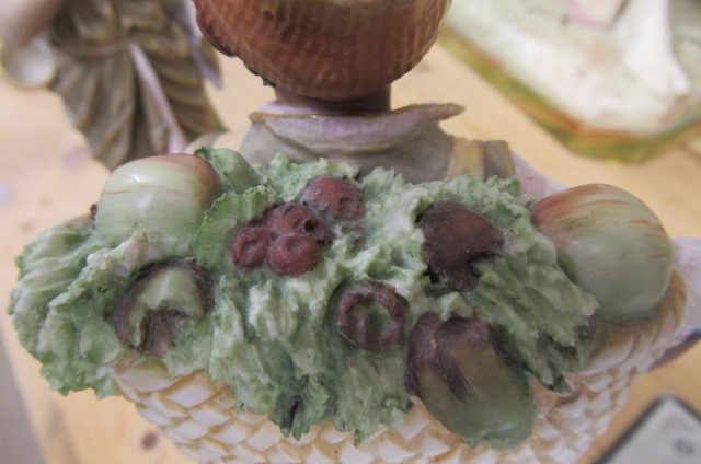 A RARE PAIR OF ROYAL DUX YOUNG ARAB STREET VENDORS Image