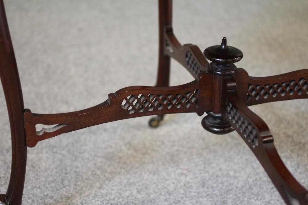 A VICTORIAN MAHOGANY ENVELOPE CARD TABLE Image