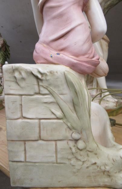 A ROYAL DUX FIGURAL CENTREPIECE Image