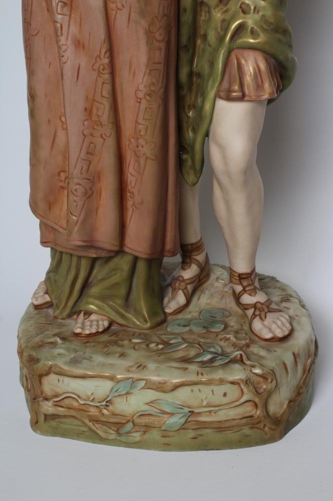 A ROYAL DUX FIGURE GROUP Image