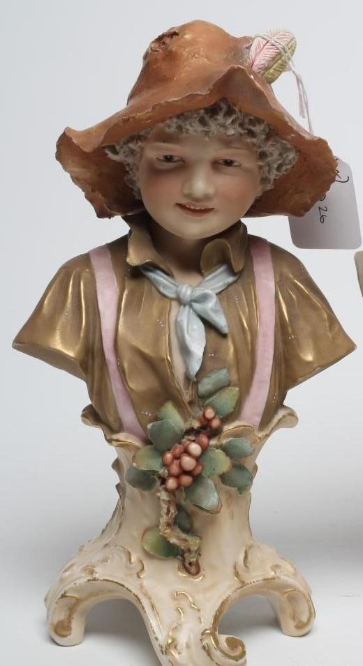 A ROYAL DUX SMALL BUST Image