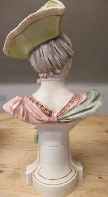 A ROYAL DUX SMALL BUST Image