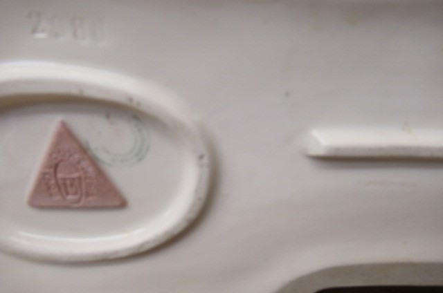 A ROYAL DUX FIGURAL SMALL CENTRE BOWL Image