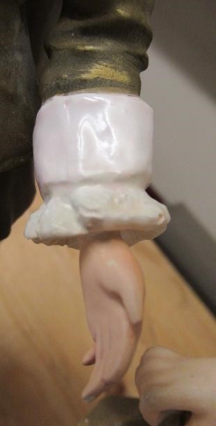 A COLLECTION OF SMALL ROYAL DUX FIGURES Image