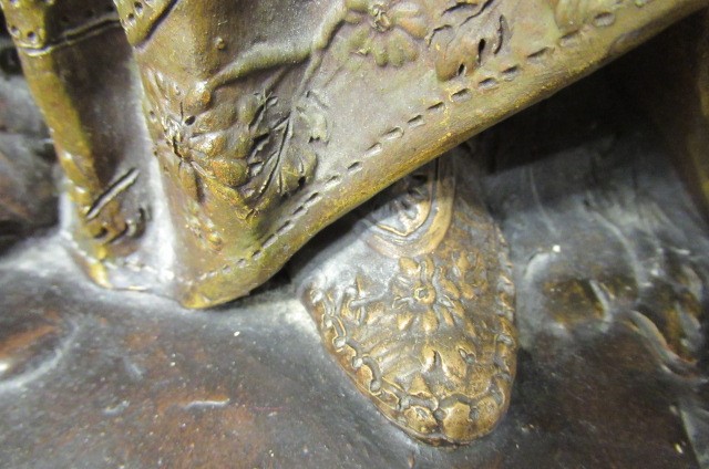 A LARGE ERNST WAHLISS ART NOUVEAU COLD PAINTED BRONZED EARTHENWARE FIGURE Image