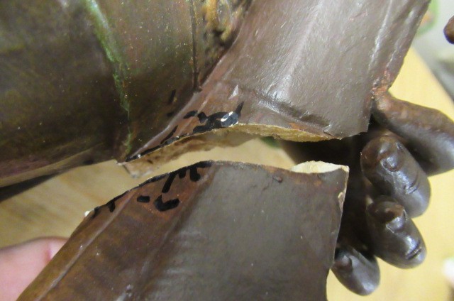 A LARGE ERNST WAHLISS ART NOUVEAU COLD PAINTED BRONZED EARTHENWARE FIGURE Image