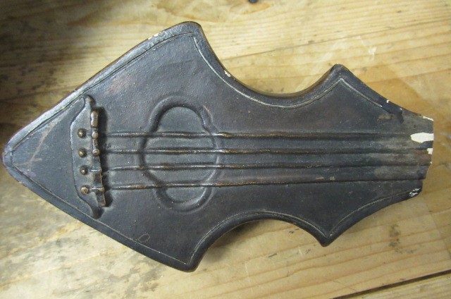 A LARGE ERNST WAHLISS ART NOUVEAU COLD PAINTED BRONZED EARTHENWARE FIGURE Image