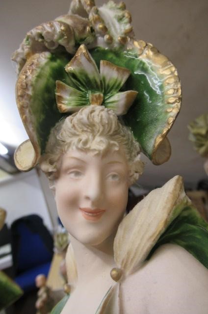 TWO PAIRS OF TURN OF TEPLITZ FIGURES Image