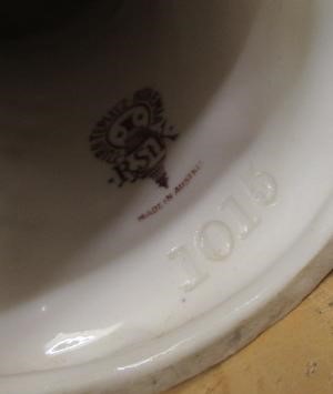 TWO PAIRS OF TURN OF TEPLITZ FIGURES Image