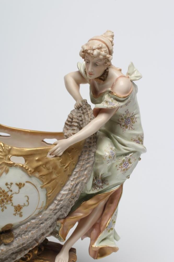 AN AUSTRIAN FIGURAL TABLE CENTRE BOWL Image
