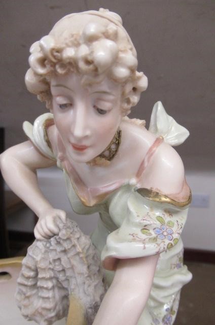 AN AUSTRIAN FIGURAL TABLE CENTRE BOWL Image
