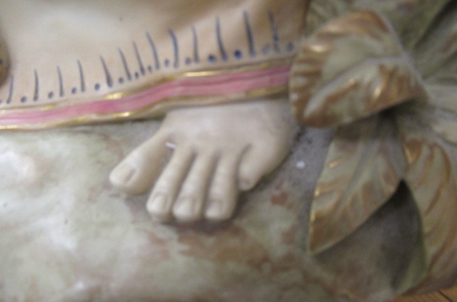 A LARGE ROYAL WORCESTER "BATHER SURPRISED" FIGURE Image